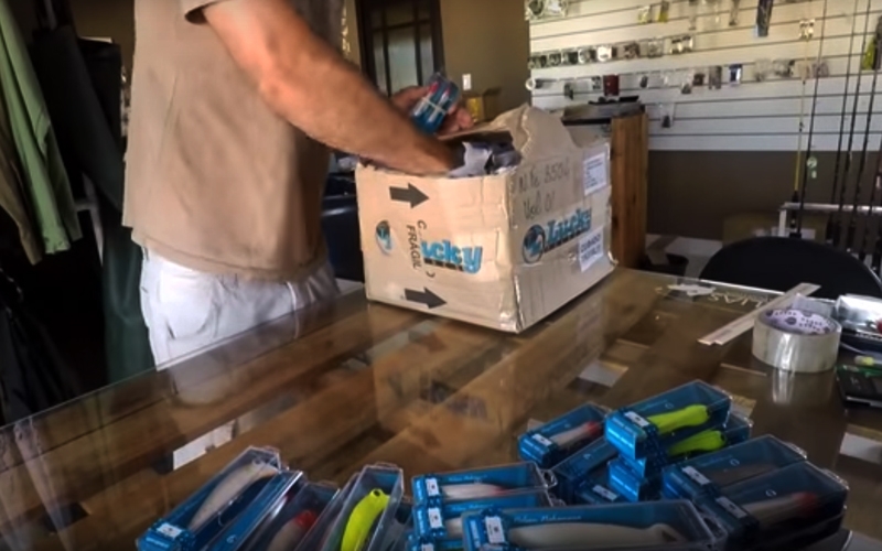 Unboxing Nelson Nakamura Â´s lures. Fatal for the hoplias!! - Friends at the store Hoplias Pesca Esportiva did an unboxing of the new LuckyÃƒÂ¢Ã¯Â¿Â½Ã¯Â¿Â½s lures! Check them out!!!